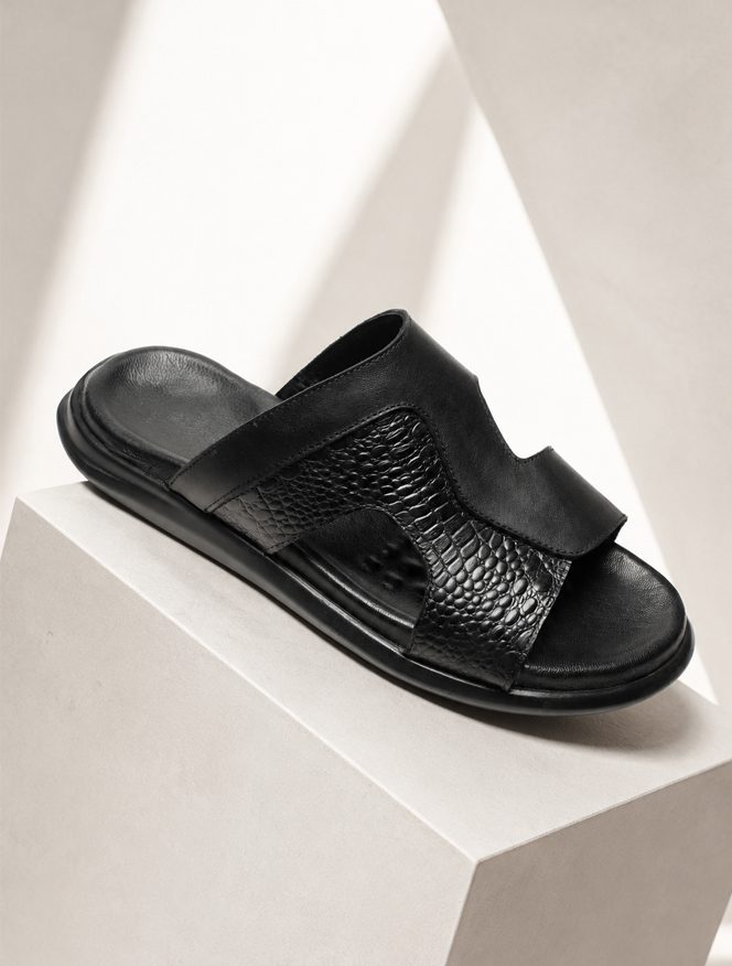Sandal